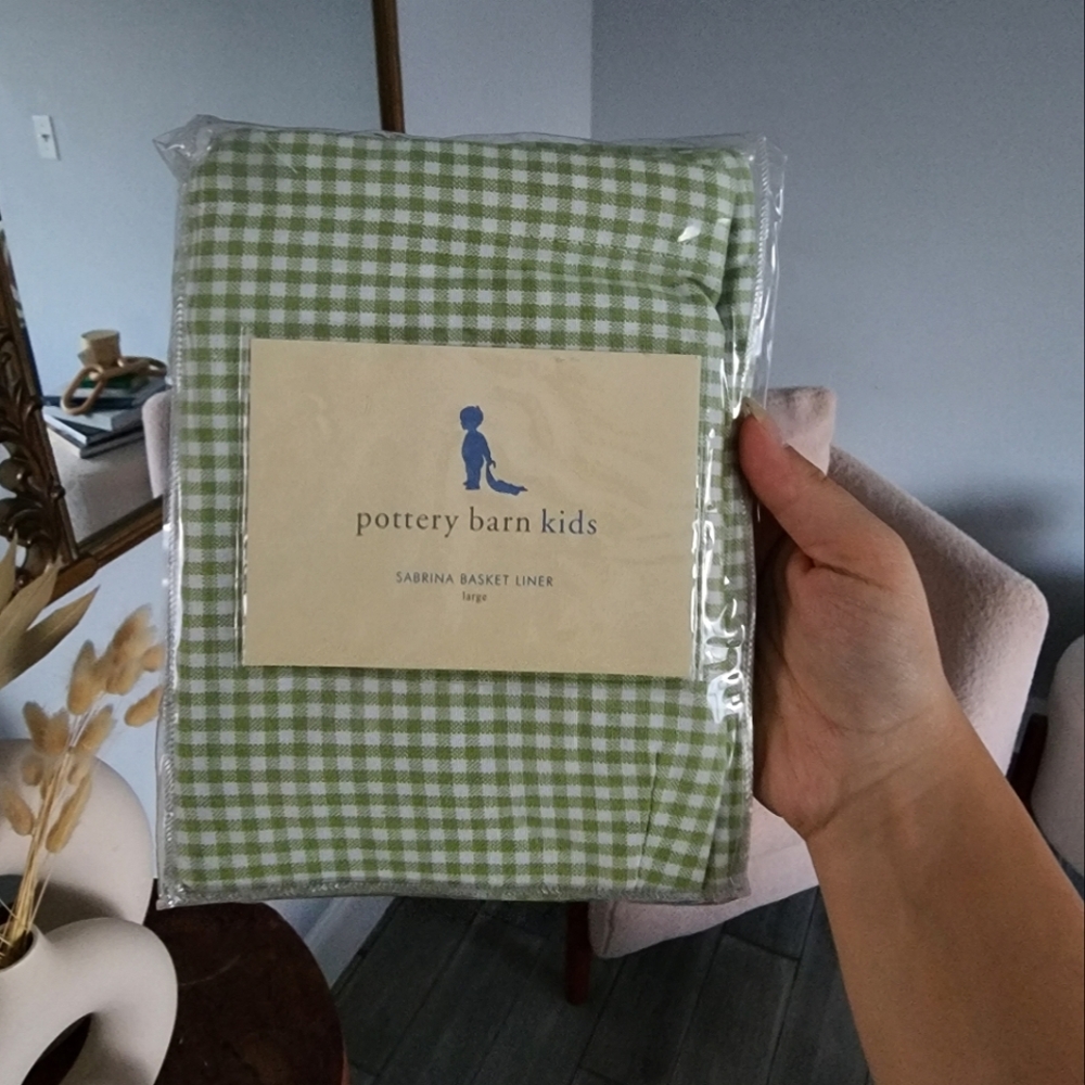 Pottery Barn Kids Green Gingham Large Basket Liner